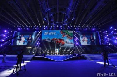 NEST2016總決賽戰(zhàn)火點(diǎn)燃電競?cè)珖鵁岢? class=