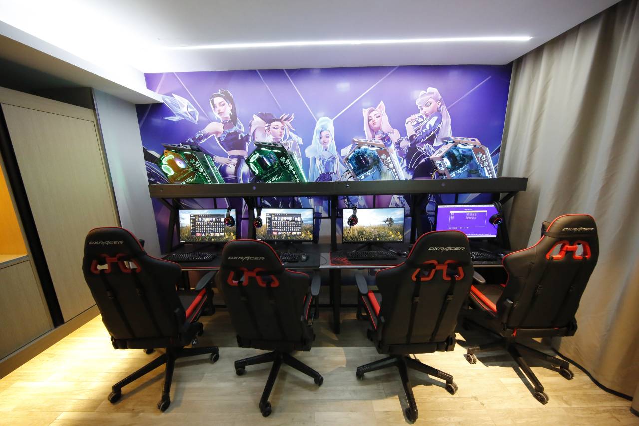 瑞豐電競(青龍谷公園店) 打造沉浸式電競新體驗(yàn)的科技堡壘